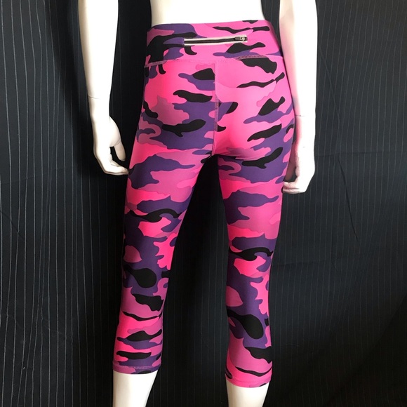 Re-Activate Pink/Purple/Black Camouflage Capris Yoga Workout Tights Size XS - Picture 4 of 8
